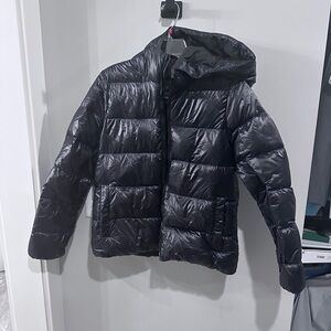 Women's Patagonia black puffer shiny jacket